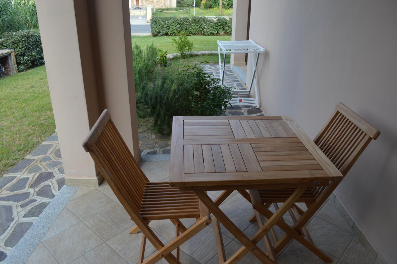 Guest Rooms Affittacamere San Teodoro  Exterior photo